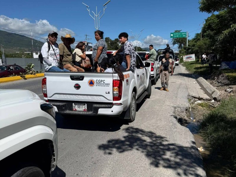 Chilpancingo amanece con menos trasporte; policía traslada personas