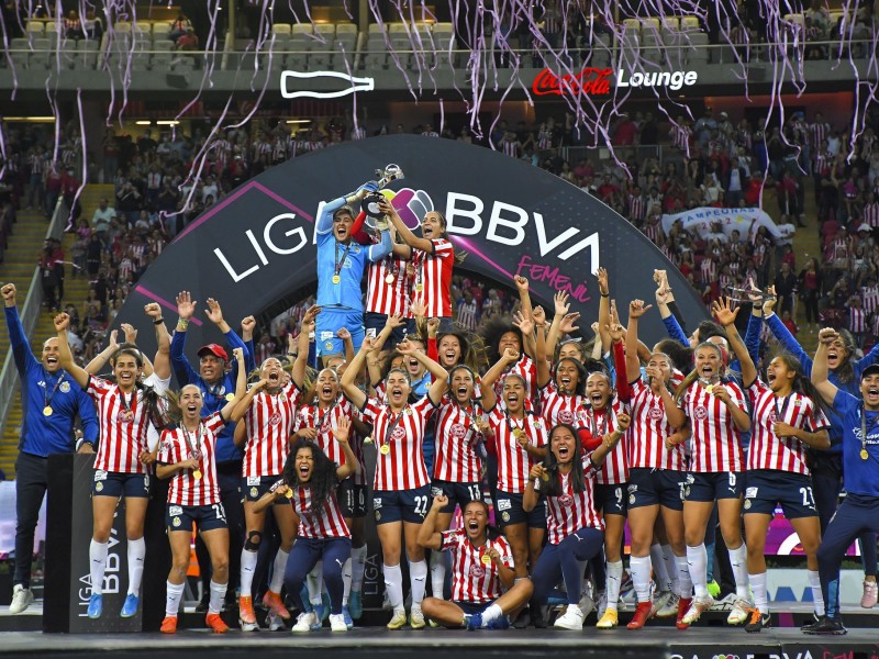 Chivas, las nuevas campeonas del fútbol mexicano femenil