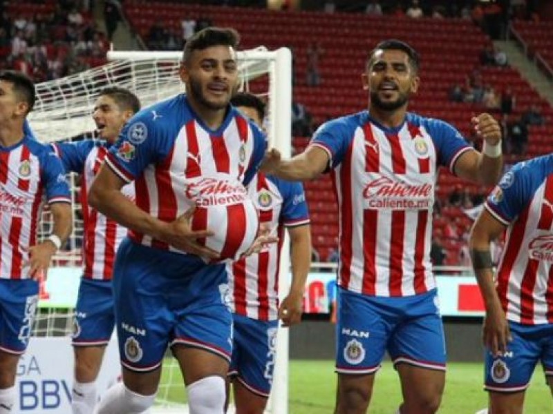 Chivas necesita cuatro combinaciones para calificar a liguilla