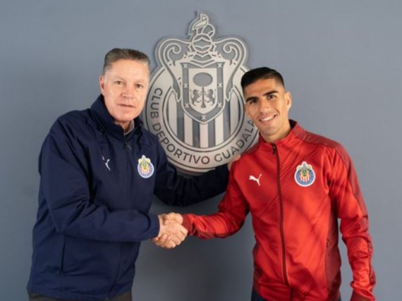 Chivas oficializa llegada de José Madueña