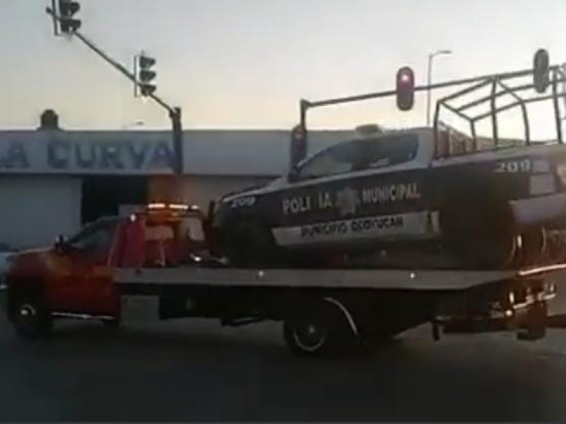 Choca patrulla de Ocoyucan contra taxi en San Ramón