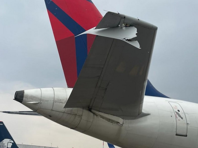 Chocan dos aviones en el aeropuerto de la CDMX