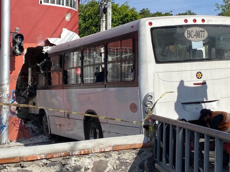 Chofer de ruta sin frenos fue llevado ante FGE