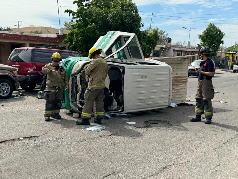 Choque de vehículos en la Olivares deja dos personas lesionadas