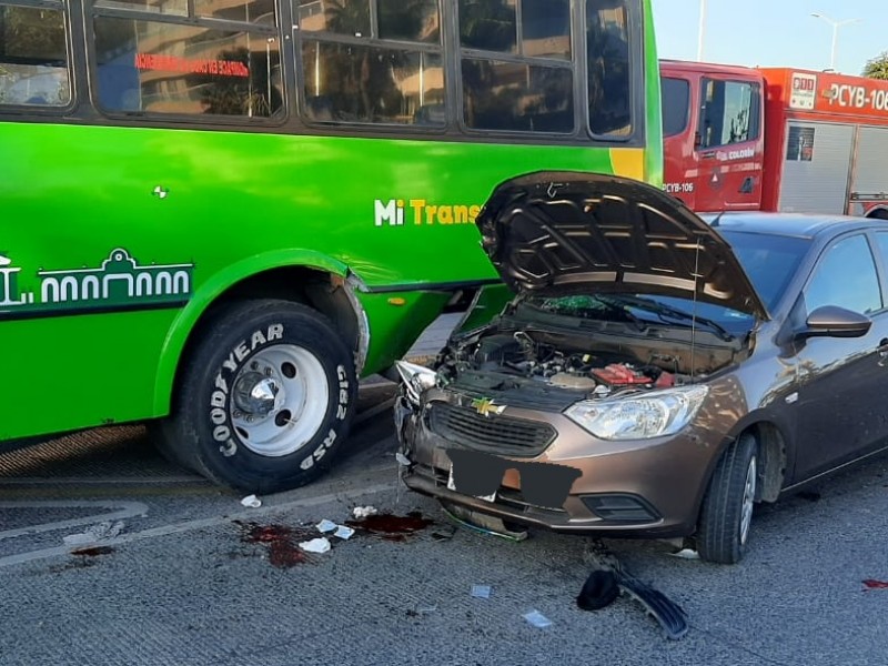 Choque deja 3 lesionados en acueducto