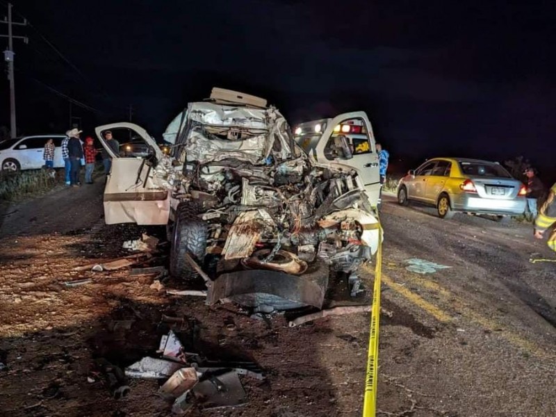 Choque dejó tres muertos en Arandas