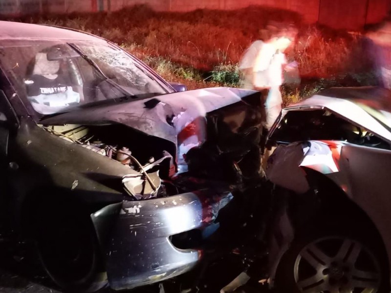 Choque en Barbulillas deja personas lesionadas y daños materiales