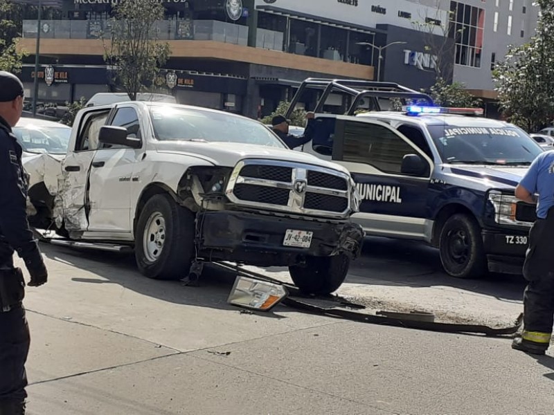 Choque en López Mateos deja un lesionado