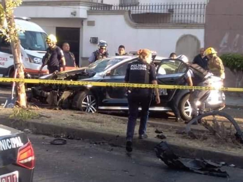 Choque entre patrulla y particular deja dos muertos