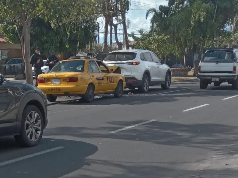 Choque por alcance en Avenida Tecnológico