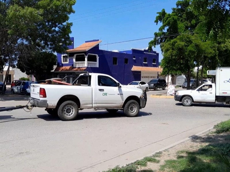 ¡Choques diarios! Vecinos piden señalamientos en cruce Serdán y Chihuahuita