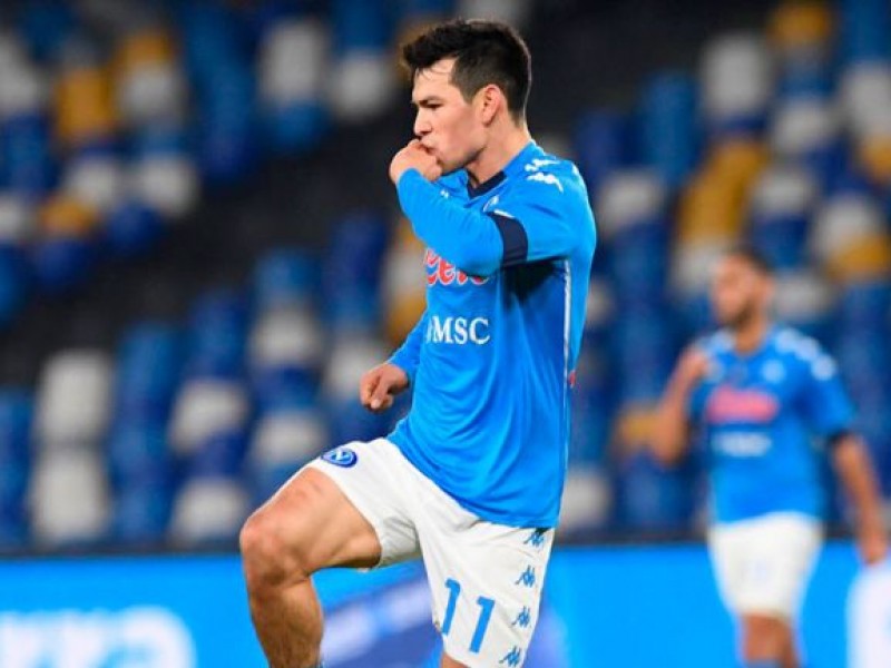 Hirving Lozano anota en la victoria de la Napoli