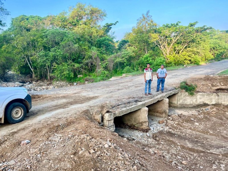 Cicaeg atenderá daños en puente-vado El Naranjo de Coahuayutla