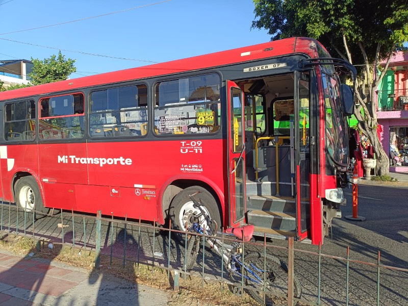 Murió ciclista atropellado por transporte público