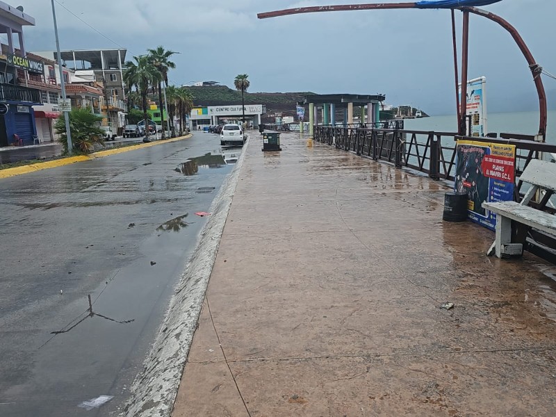Ciclón Lorena provoca apagones, inundaciones y suspende pesca en Topolobampo