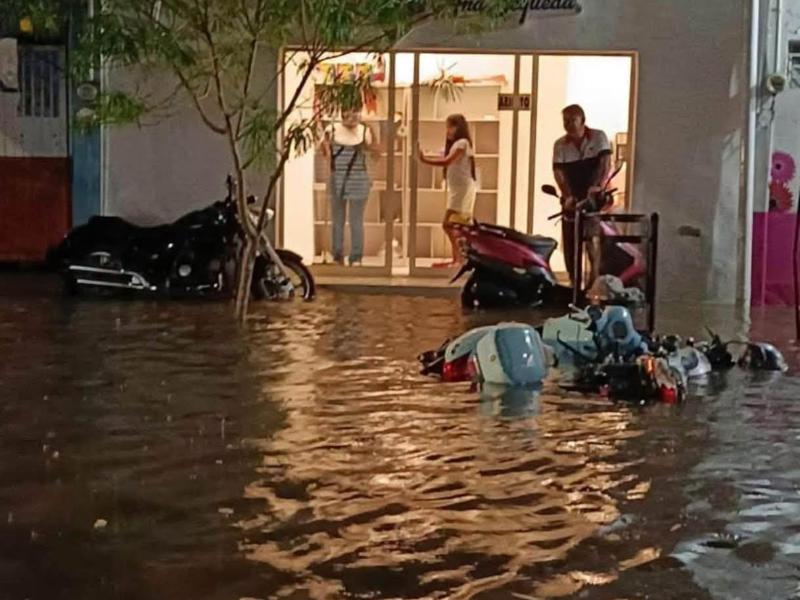 Ciclones tropicales “Simón” e “Isaías” generan fuertes lluvias en Oaxaca