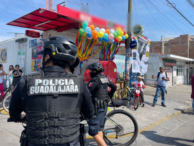 Ciclopolicías celebran con rodada infantil a niñas y niños