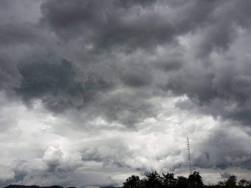 Cielo nublado y despejado para Sonora