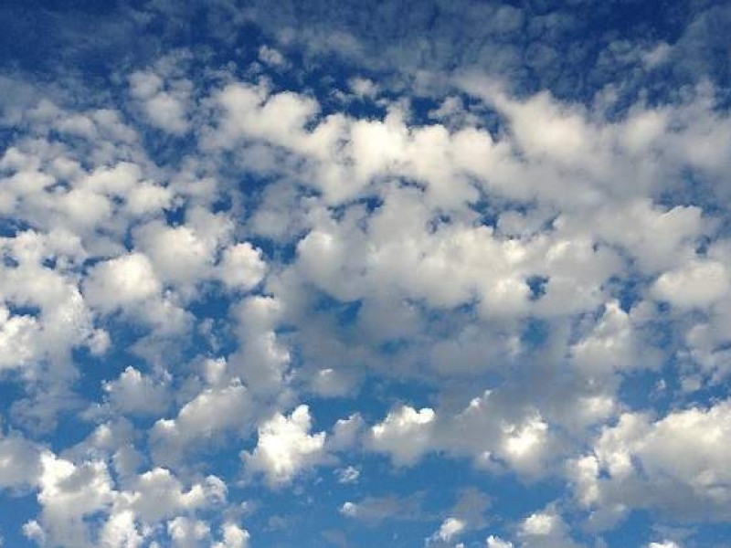 Cielo parcialmente nublado para Sonora