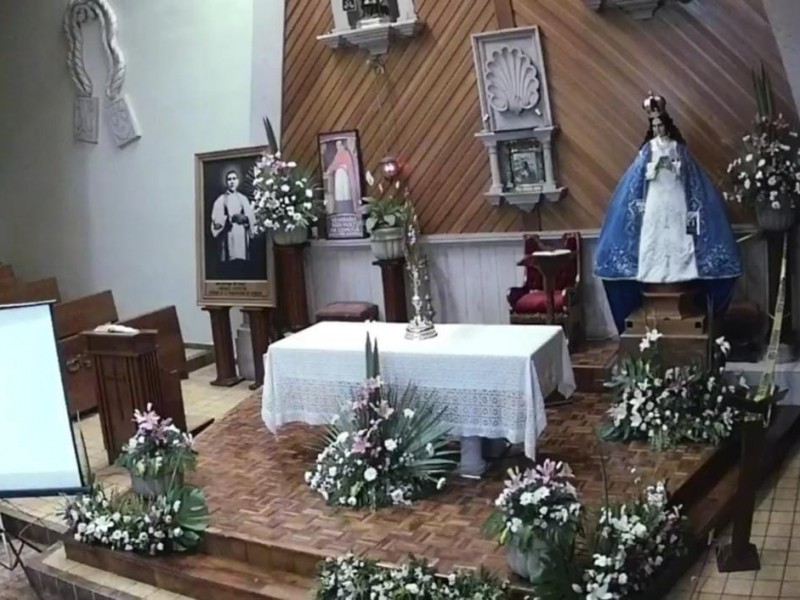 Cientos veneran imagen peregrina de Virgen de la Salud