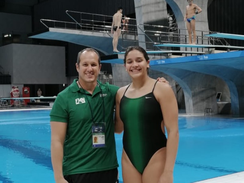 Cierra Aranza Vázquez en cuarto lugar en trampolín