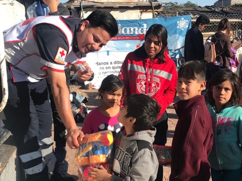 Cierra con éxito campaña Navidando en Cruz Roja