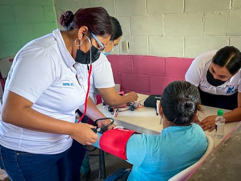 Cierra Feria de Salud en El Fuerte