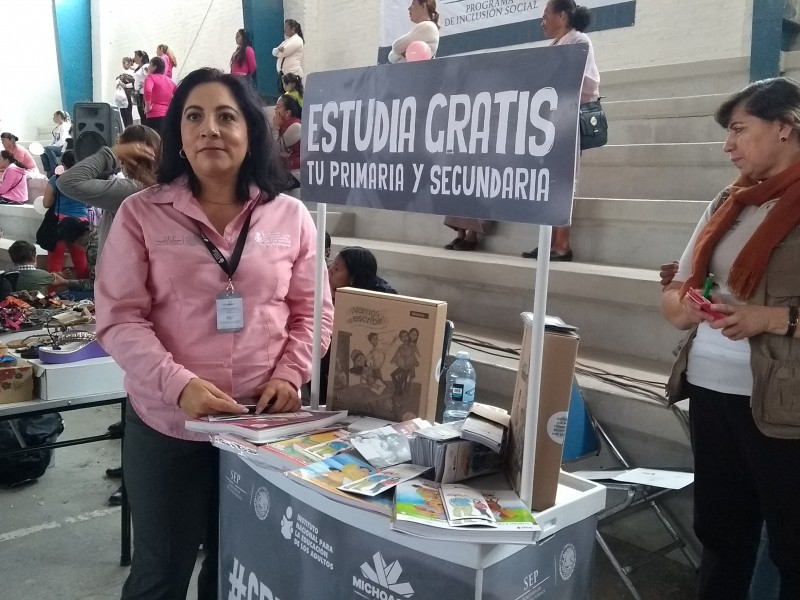 Cierra filas INEA contra el rezago educativo regional