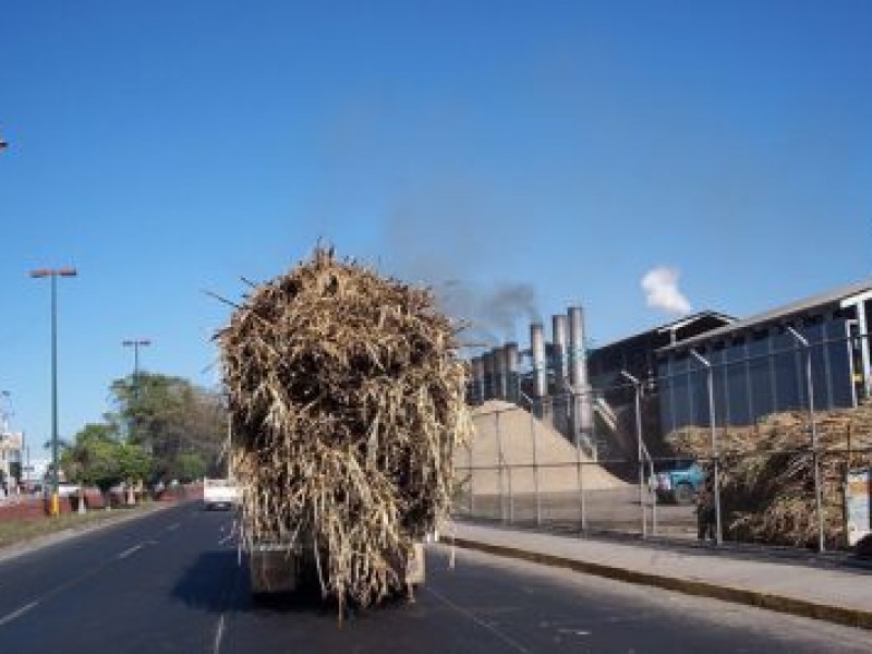 Cierra zafra con más de 100 mil toneladas de azúcar