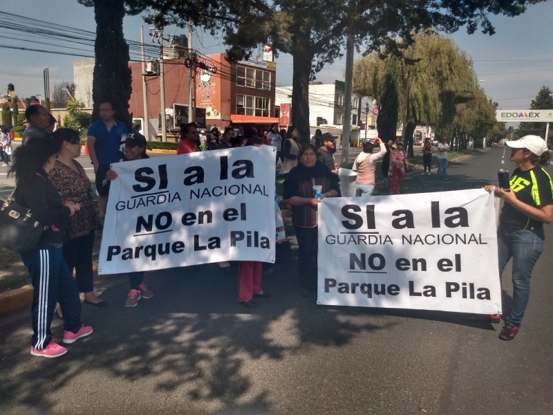Bloquean avenida Tecnológico en Metepec