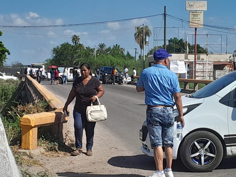 Cierran calle de Providencia; padres protestan ante cierre de CETMAR