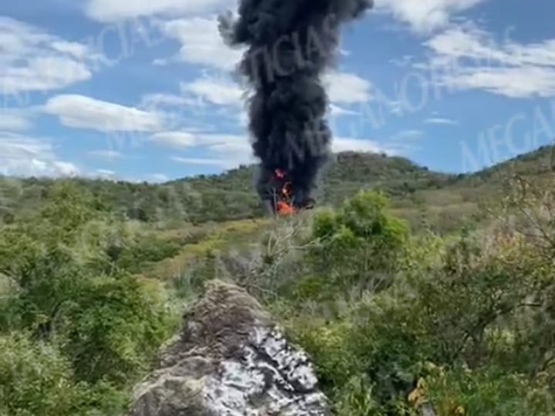 Cierran circulación carretera Oaxaca-Istmo, se registra incendio de pipa