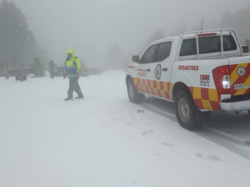 Cierran el Nevado de Colima por mal clima