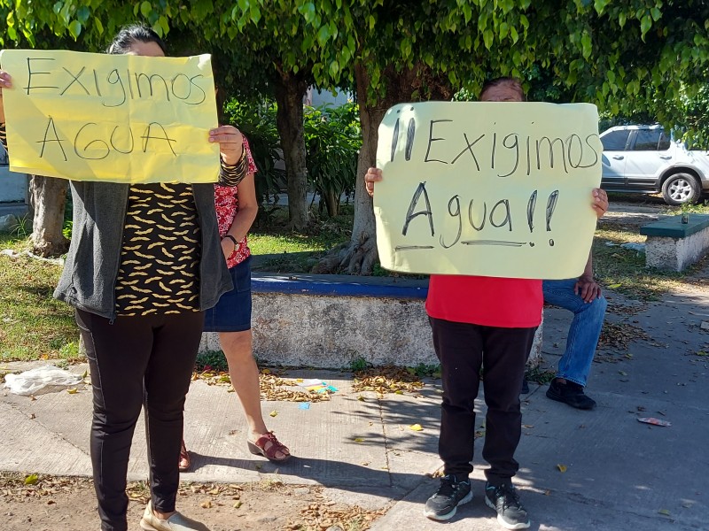 Cierran INFONAVIT Los Fresnos por falta de agua durante meses