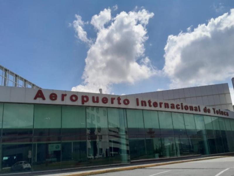 Cierran pista en el Aeropuerto de Toluca tras aterrizaje forzoso sin lesionados
