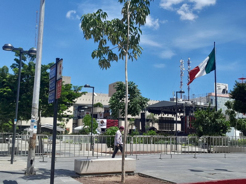 Cierran plaza central y vialidades en Tuxtla Gutiérrez