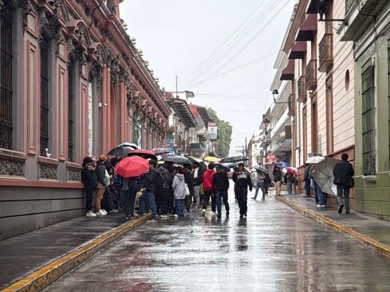 Cierran Preparatoria de Xalapa por salida de su director