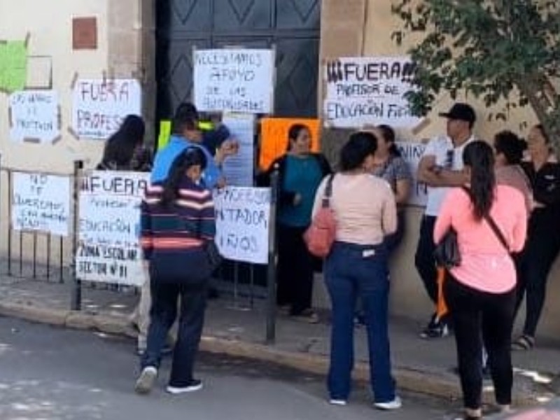 Cierran primaria en Durango por denuncias contra maestro de Educación Física