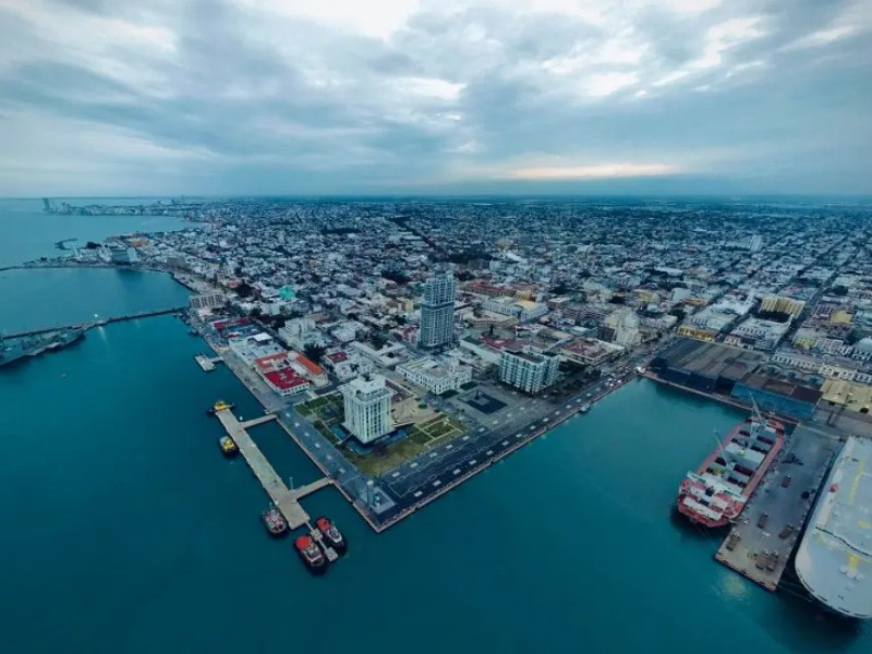 Cierran puerto a la navegación por Tormenta Tropical