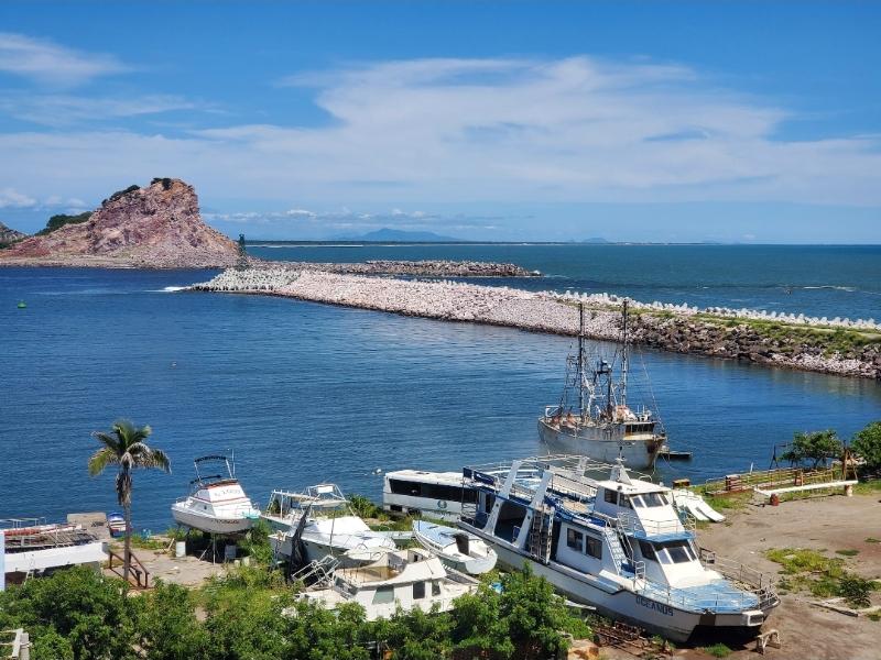 Cierran puerto de Mazatlán a embarcaciones mayores y menores por Simon