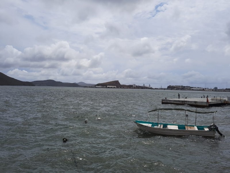 Cierran Puerto de Topolobampo a embarcaciones menores