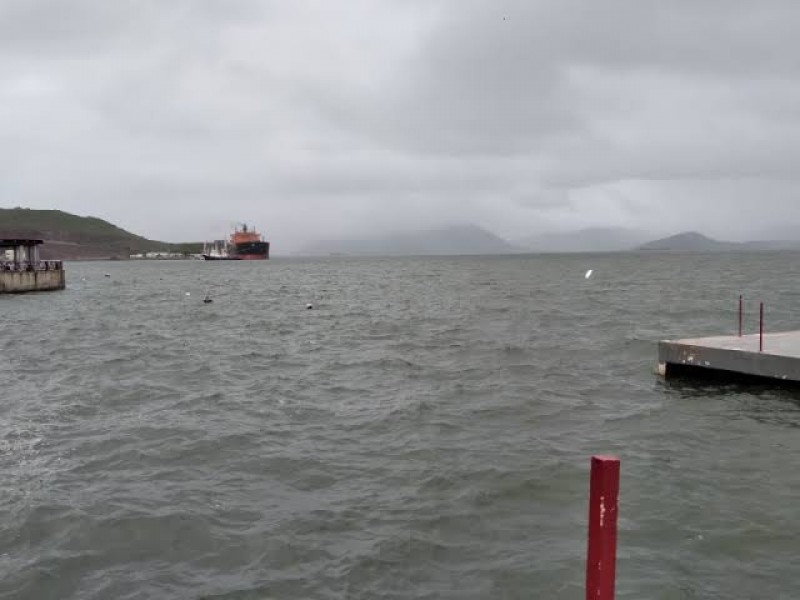 Cierran Puerto de Topolobampo a la navegación