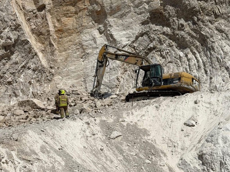 Cierran temporalmente banco de arena tras incidente con trabajador