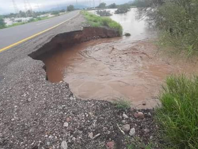 Cierran tramo en carretera Guaymas-Obregón por daños a estructura
