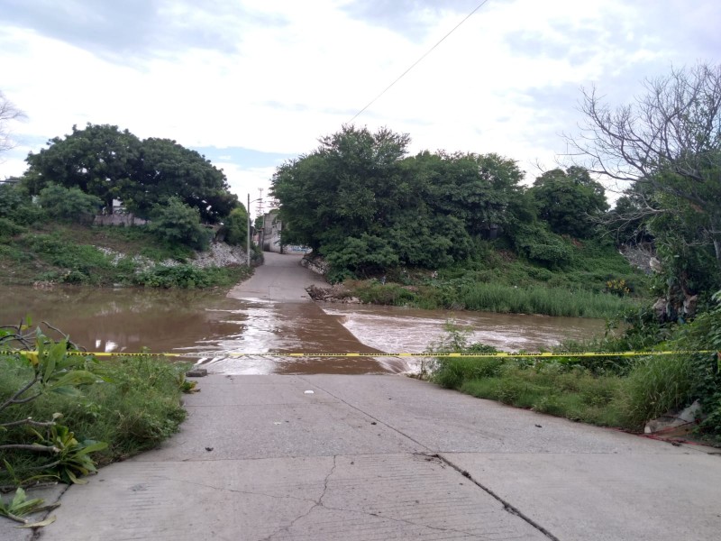 Cierran vados por aumento de nivel del río en Juchitán
