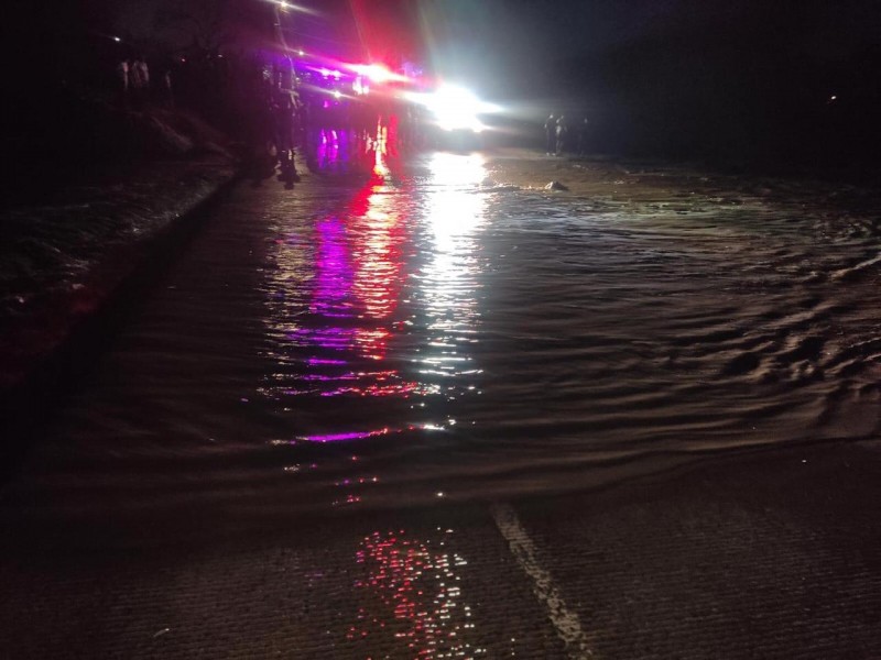 Cierran vados y arroyos en La Paz por huracán Norma