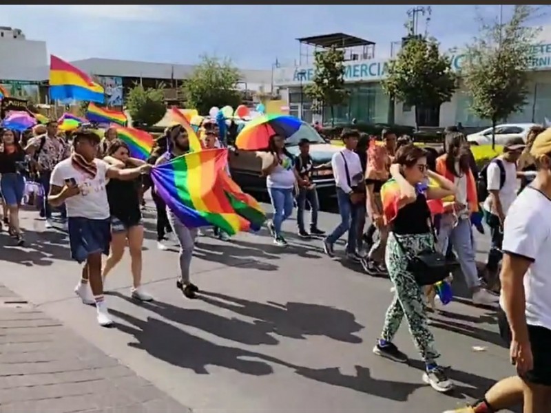 Cierran vialidades por marcha “Pride 2022” en León.