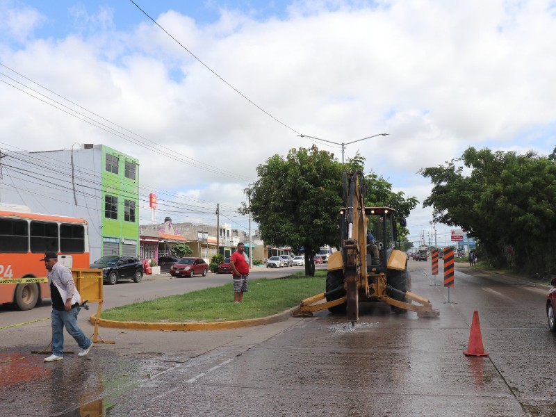 Cierre de avenida Santa Rosa y Colosio por reparación en Mazatlán