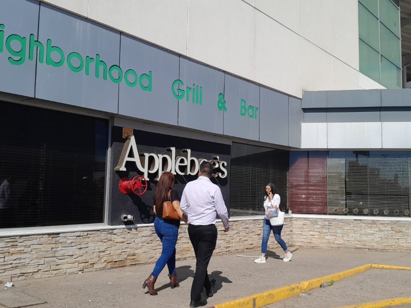 Cierre de franquicias en Paseo Durango refleja problemas estructurales