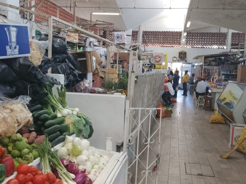 Cierre del centro afectó venta en Mercado Independencia